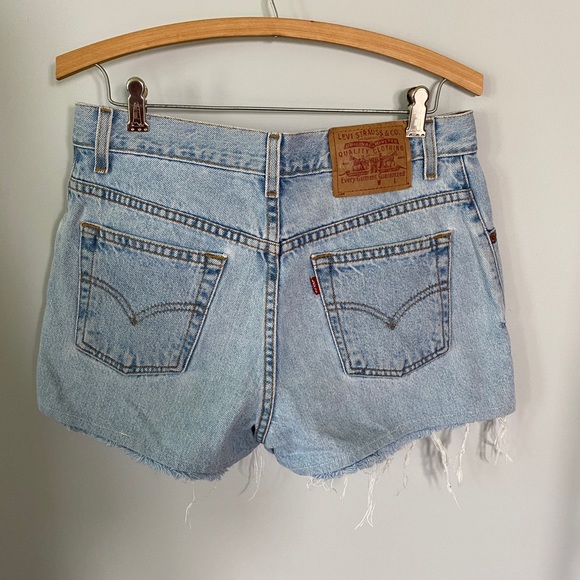 levi’s cutoff shorts - Picture 5 of 6
